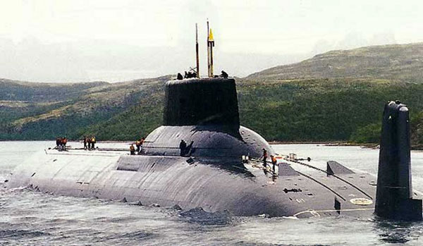 세계 최대의 크기로 기네스북에 오른 구소련의 타이푼급 원자력잠수함. 원래 명칭은 아쿨라급 혹은 프로젝트941급이다.