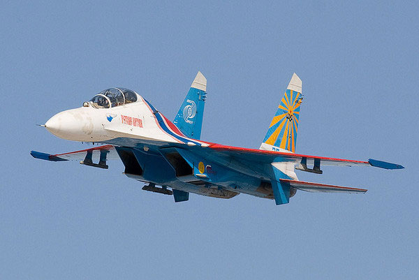 ù ̴ þ  Ҽ Su-27UB. <ó: (cc) Dmitry A. Mottl>