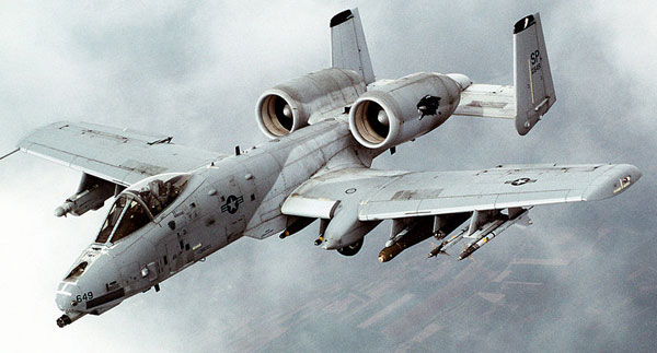 A-10 Ʈ II(Thunderbolt II) ݱ.  ī (Warthog)̴.
