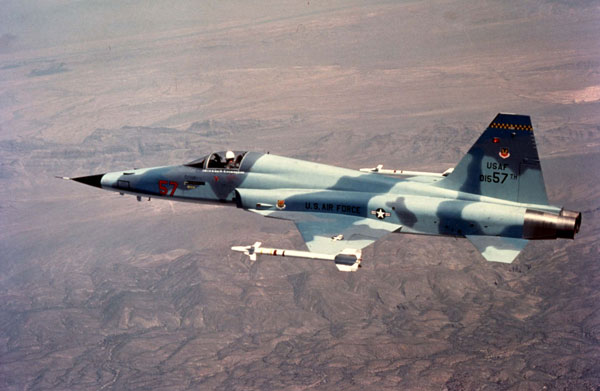F-5E Ÿ̰ť  
