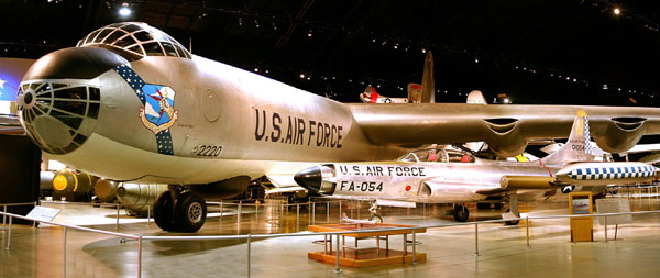 ڹ   . B-36 ʹ ְ ªҴ ݱ⿴.