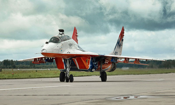 þ  Swifts ù  MiG-29UB ó (cc) Dmitry A. Mottl>