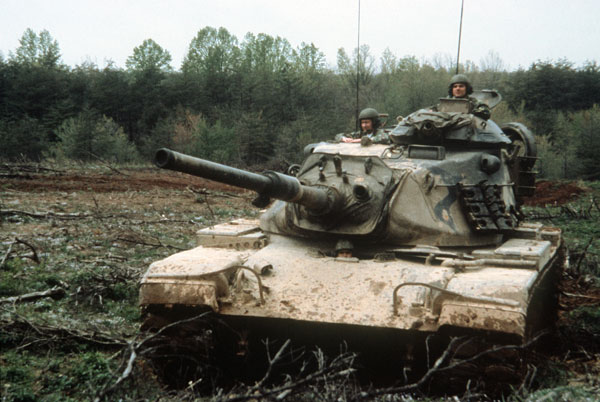 포탑을 새롭게 재설계한 M60A1