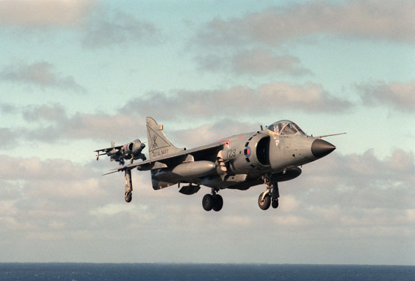  ر 800 Ҽ ظ(Sea Harrier)