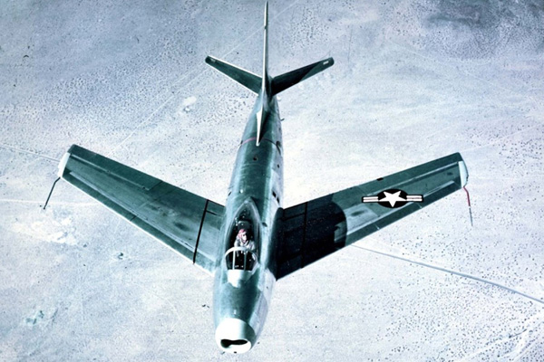    XP-86.  ϴ    ʾ     ŭ   ڶϿ. <ó: North American Aviation Archive> 