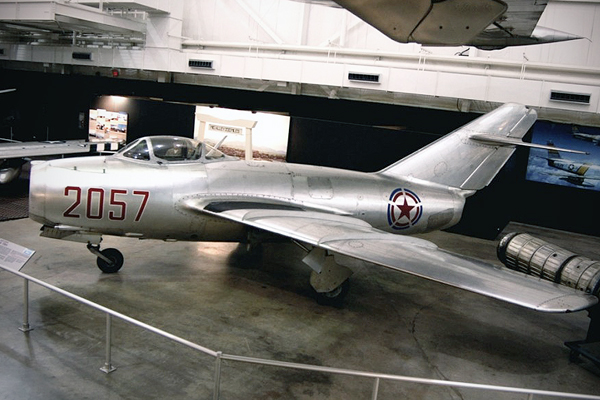   ݼ   ͼ MiG-15 <ó : wikipedia> 