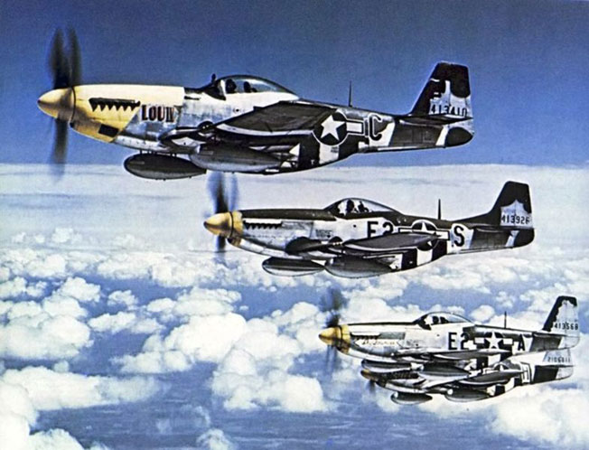 1944    375  Ҽ P-51D