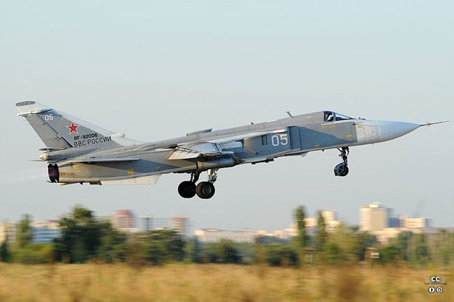 þ  Ҽ Su-24. ü Su-34 ġ ʾ ٶ    ǽϿ 2020  ̴. <ó: (cc) Toshiro Aoki (www.jp-spotters.com) at Wikimedia.org> 