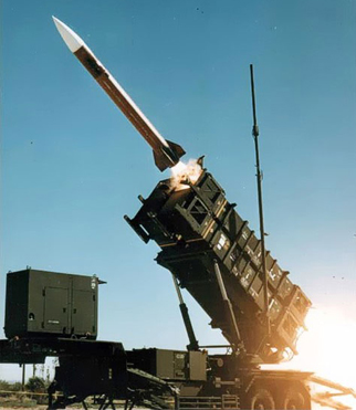 패트리어트 미사일의 발사 장면 