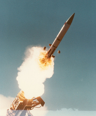 ERINT의 모체인 FLAGE 발사체의 시험 발사 장면 <출처: 미 육군> 