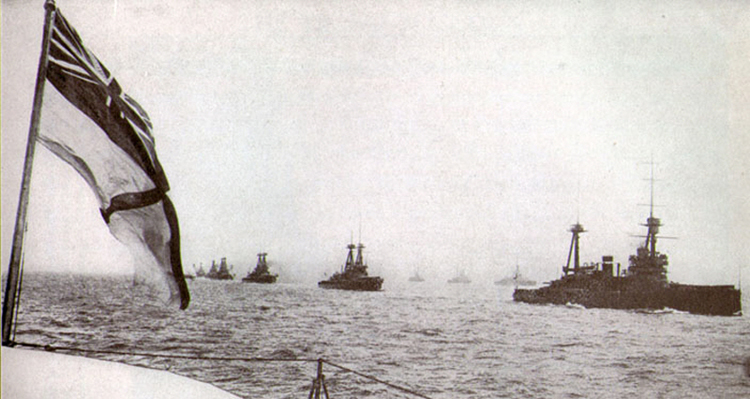 2  · ϴ  Դ(Grand Fleet).  Դ(Home Fleet) ٰ 1914  ߹   Դ 400Ⱓ ٴٸ   ر ¡̾. 