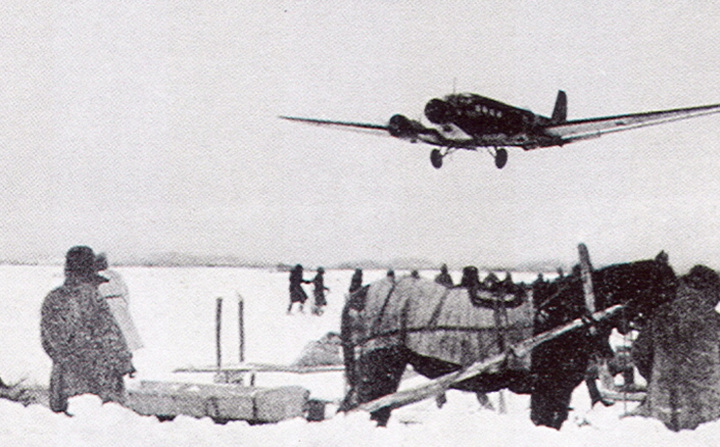 1942 2   ̾ὺũ 忡  õϴ Ju 52 ۱. ̶    Ż׶忡  õ ϴٰ ߴ. <ó: Bundesarchiv> 