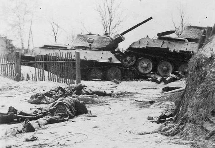 1941 11 ũ  ĵ T-34 ҷñ . ذ ٲ ҷ  û  ؾ ߴ.