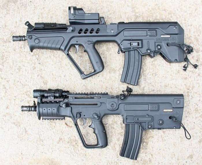 량 전의 CTAR21 소총(위)과 X95 소총(아래). 
