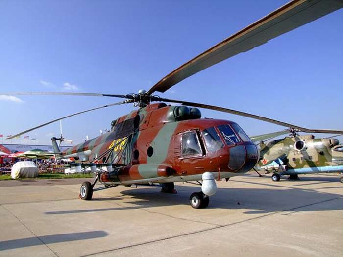 2007 ũ  õ Mi-8MTKO <ó: (cc) Simm at wikimedia.org>