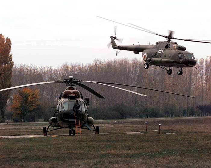 ٱ Ҽ Mi-17-1V <ó: Public Domain>