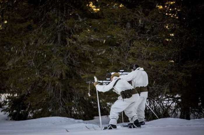 스웨덴군의 스키 훈련 장면 <출처: 미 국방부>