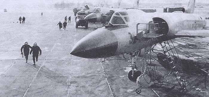 Tu-128 ũ  <ó: Public Domain>