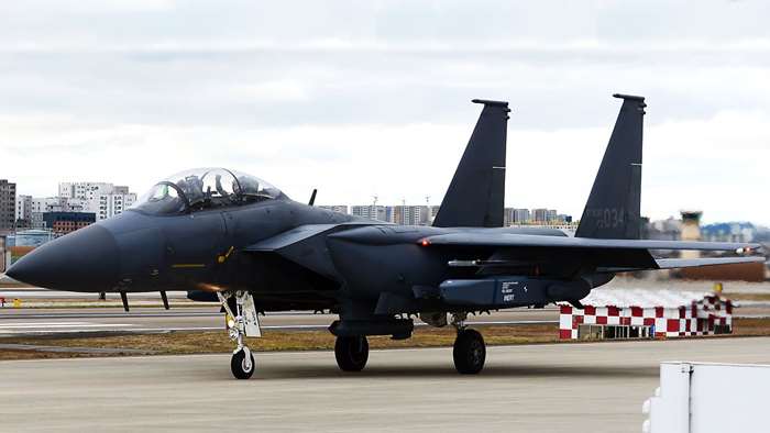 타우러스 순항미사일을 장착한 F-15K 전투기 <출처: 대한민국 공군>