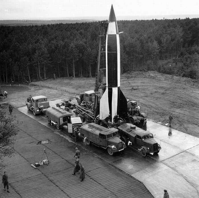 V-2는 연합국에 의해 노획되어 미소양국의 미사일 개발에 중요한 시발점이 되었다. <출처: Public Domain>