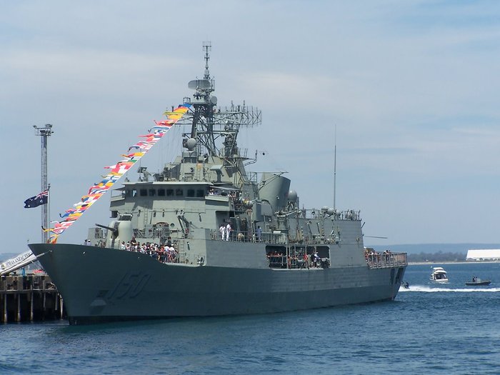 ۱ ȣ ȣ ر   üϰ  ر     ϰ Ǿ.  ȣ ر ۱ ȣ  (FFH-150 HMAS Anzac) ɰ ǽϱ  ̴. <ó : Gnangarra at wikimedia.org>