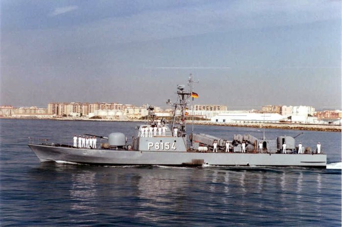 독일 해군 최초로 MM38 엑조세 함대함 미사일을 탑재한 148형 티거급 미사일 고속정 <출처 : Eugenio Castillo Pert at wikimedia.org>