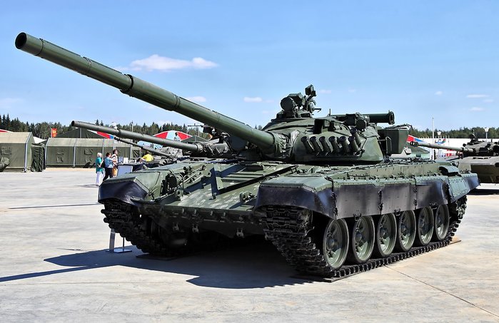 ߱ 85  ߿   ҷ T-72  <ó (cc) Vitaly V. Kuzmin at wikimedia.org>