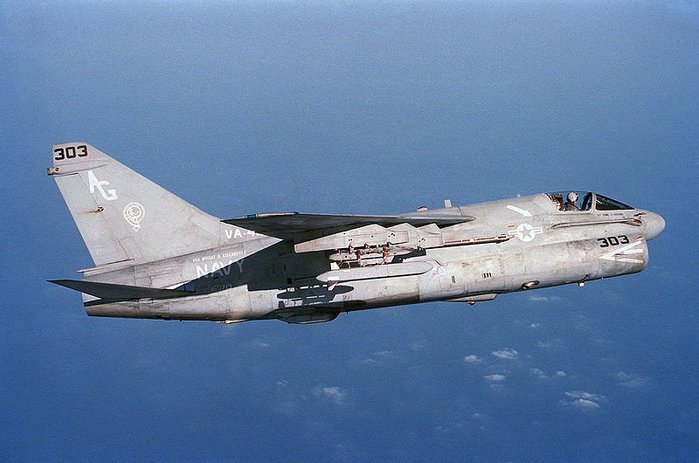  ر VA-46 Ҽ A-7E ݼ II ݱ < ó :  ر >