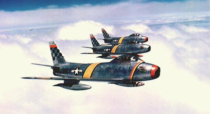 F-86  MiG-17, MiG-19 Ⱑ ϸ鼭  Ѱ踦 ־. <ó :  >