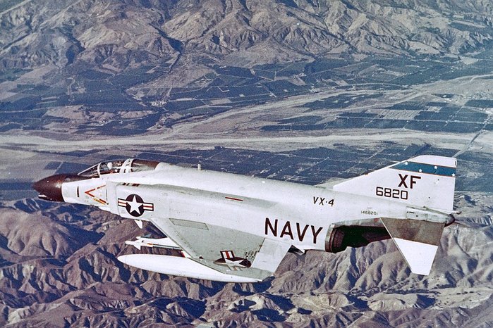 F-4A II <ó:  ر>
