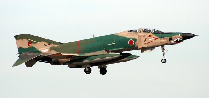 F-4  II Ļ
