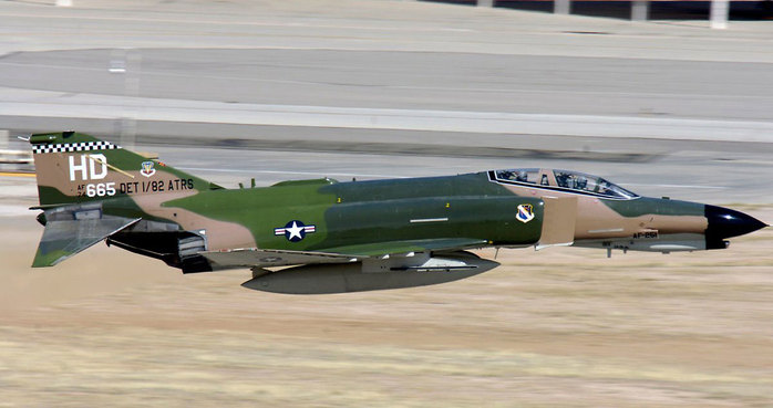 1966 Ʈ ߴ   ߸   F-4C  II. <ó:  /Senior Airman Jesse Shipps>