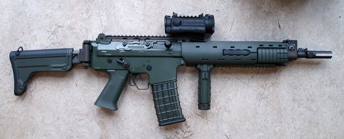 AK5 ȭ  AK5C <ó : Tjabo / Wikimedia.org>