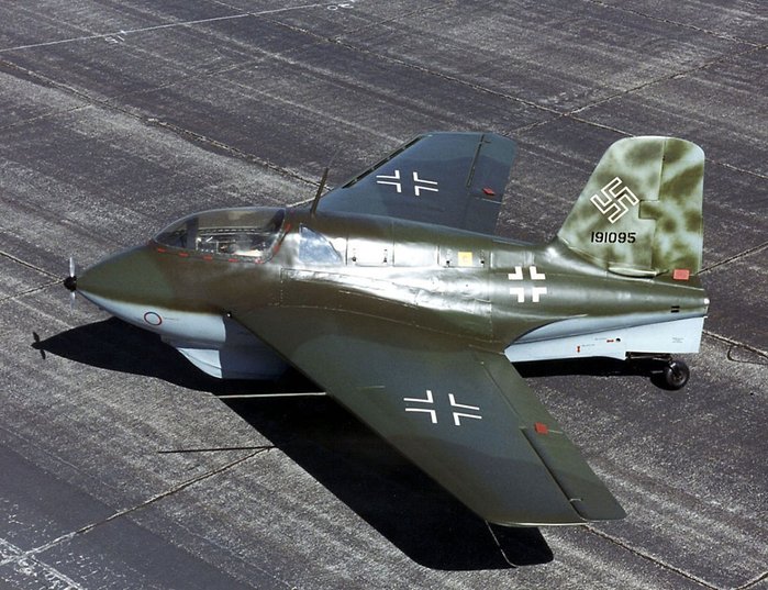 메서슈미트 Me 163 전투기 <출처 : 미 공군>