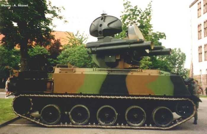 AMX-30 Ѷ ֽ  ̻  <ó: (cc) Antoine Misner at Wikimedia.org>