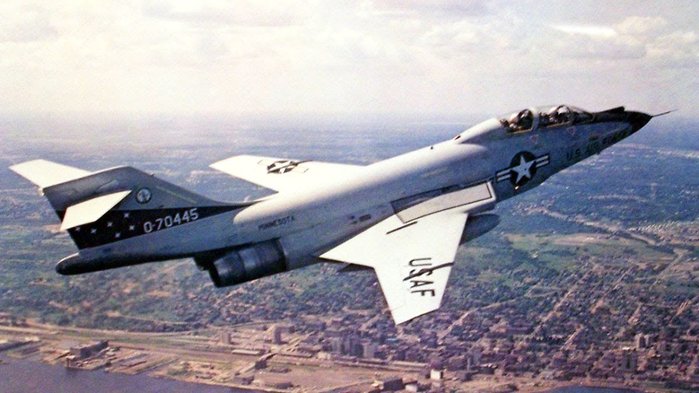   F-101 ε(Voodoo) ü   F-X 䱸ߴ. <ó:  >