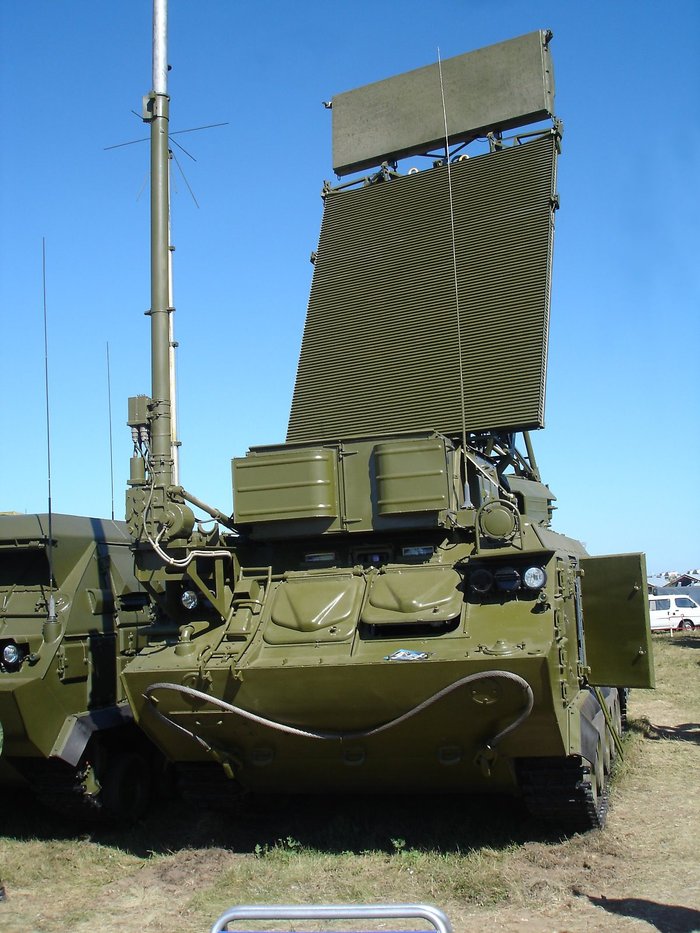 Buk-M1-2  ̻Ͽ 9S18M1-1 ǥ ȹ ̴ <ó: (cc) .:Ajvol:. at wikimedia.org>