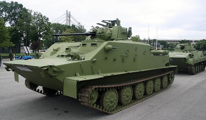 M-91E ž  BTR-50PK. ø  ϰ ˵  ġ ߾.  𵨺 尩   ִ. <ó: (cc) Sran Popović at Wikimedia.org >