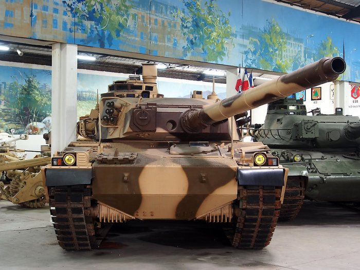    ڹ(Musée des Blindés) õ AMX-40 <ó: Wikimedia Commons>