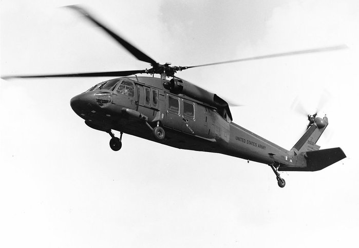 UTTAS δ YUH-60A Ⱑ Ǿ. <ó: Sikorksy)