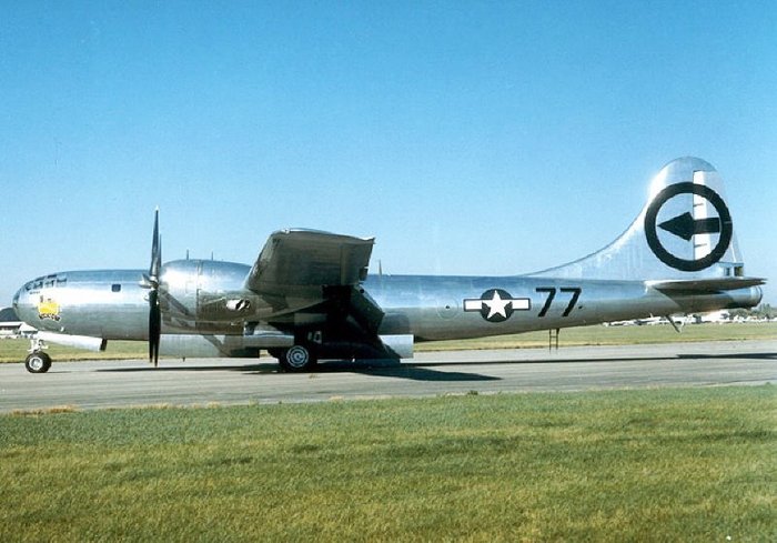 B-29 <ó: Public Domain >
