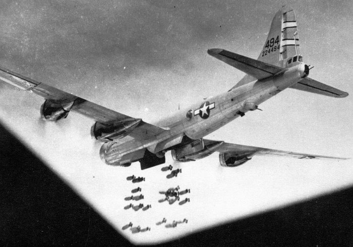 B-29  ߿   5   ԵǾ. <ó: Public Domain >