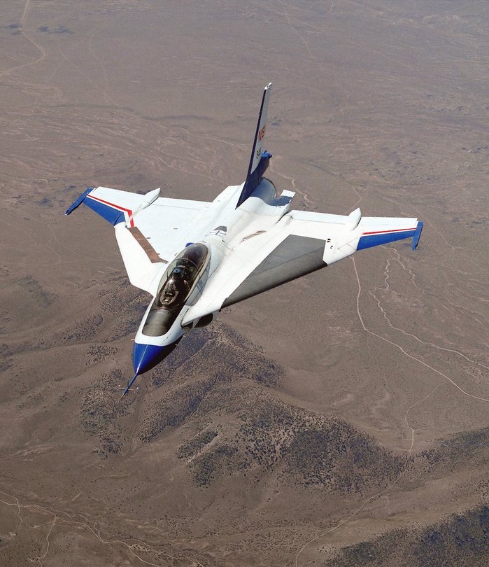 鿡 ٶ F-16XL 2  <ó: NASA>