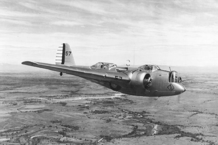 1934  ġ ƾ B-10 ݱ. ٷ  ̱ B-17   ߴ. <ó: Public Domain >
