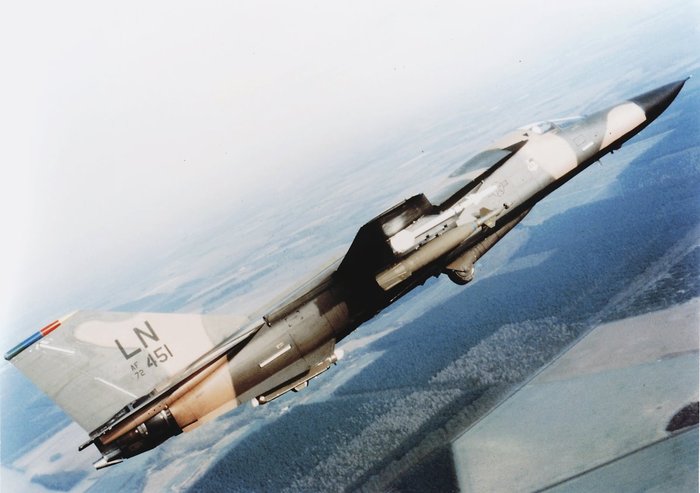   ߻ F-111 Ƶ   ߴ. <ó: Lockheed Martin>