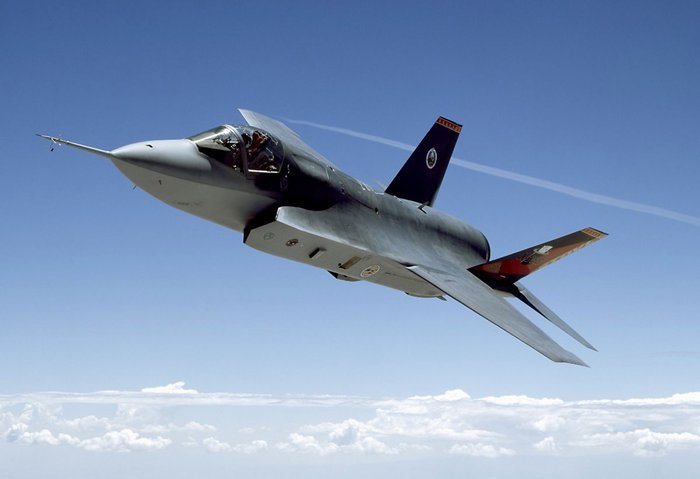 X-35 11 22 ʷ  ǽϿ. <ó: Lockheed Martin>