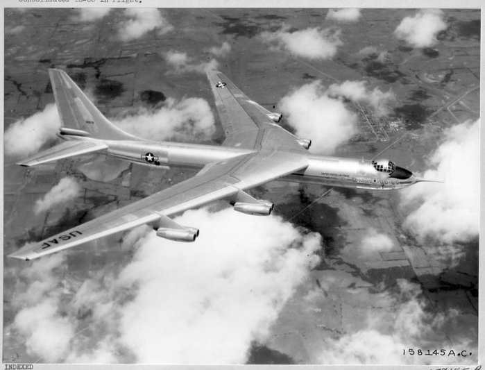 XB-36 <ó: Public Domain >
