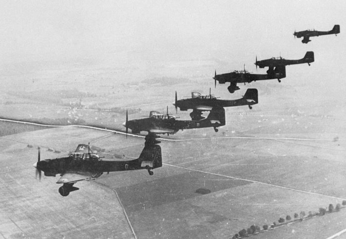 1939 9     Ju 87B. ī  ۵ ̾. <ó: (cc) Bundesarchiv >