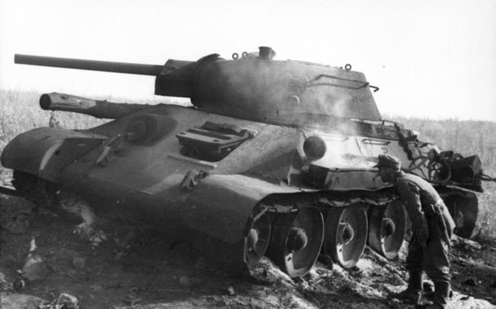  ʱ⿡ ĵ T-34 Ǵ  . ҷñ      û  Ȱ־. <ó: (cc) German Federal Archive >