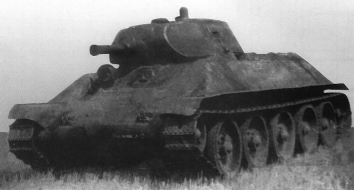 T-34 ̶   ִ A-32 Ÿ  <ó: Public Domain>